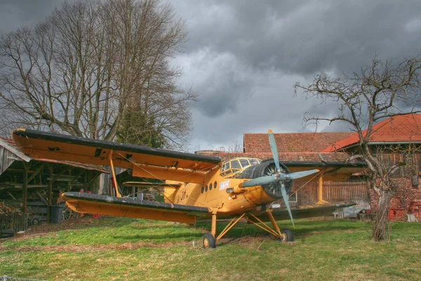Viejo Avión Retro Parque — Foto de Stock