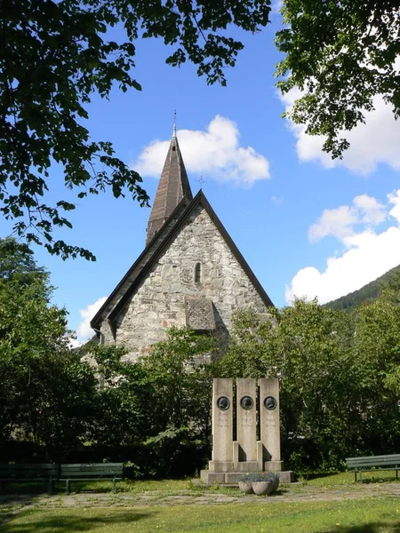 Szenischer Blick Auf Die Christliche Kirchenarchitektur — Stockfoto