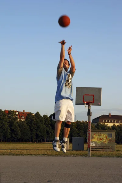 Basketball Player Action Court — Stock Photo, Image