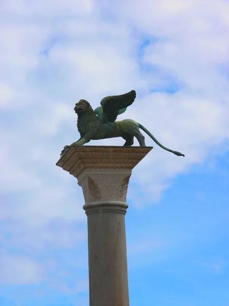 Στήλη Λιονταριού Στην Πλατεία Του Αγίου Μάρκου — Φωτογραφία Αρχείου