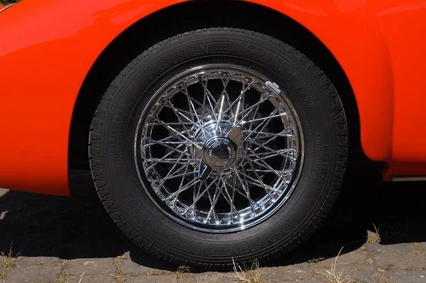 Neumáticos Automóviles Antiguos —  Fotos de Stock