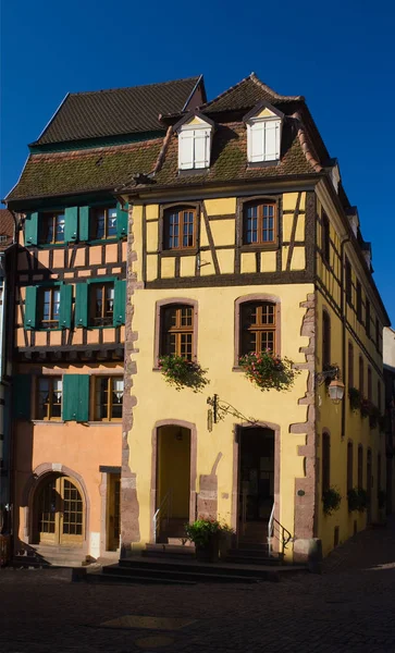 Fachwerkhäuser Riquewihr Elsass — Stockfoto