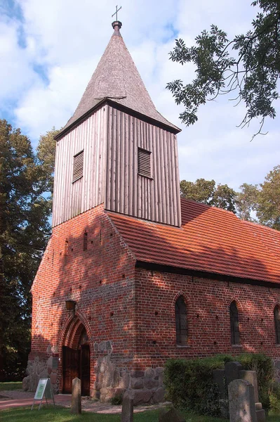 Duży Zicker Dorfkirche Ruegen — Zdjęcie stockowe