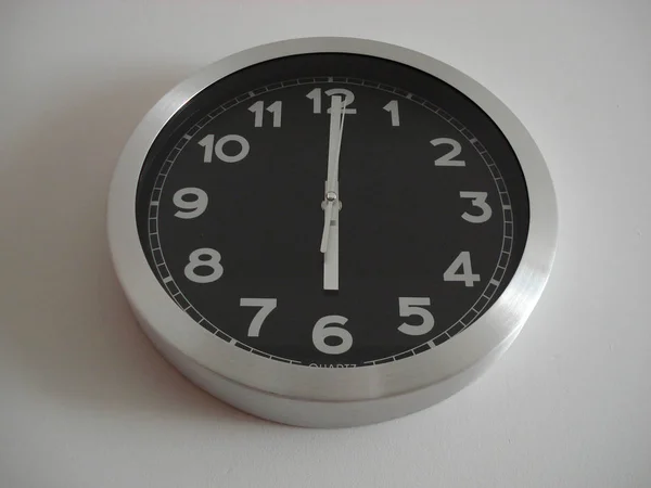 Feche Vista Relógio Simples — Fotografia de Stock