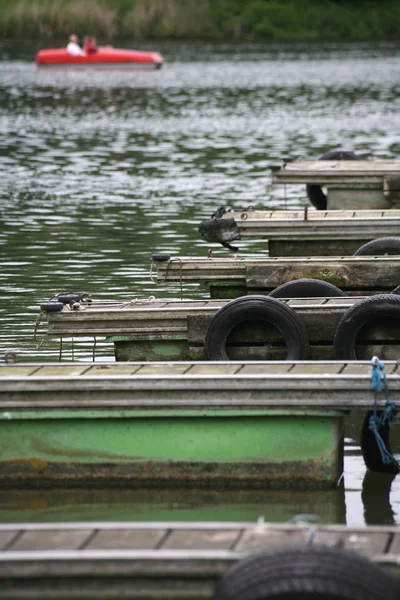 Boot Auf Dem Fluss — Stockfoto