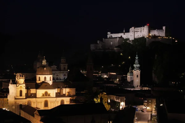 Stare Miasto Salzburga Nocą — Zdjęcie stockowe