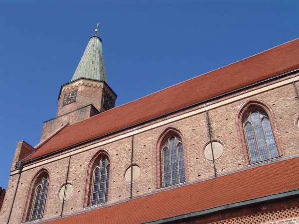 Görkemli Katedral Mimarisinin Manzarası — Stok fotoğraf