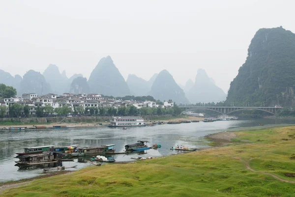 Yankshuo Vid Floden Kina — Stockfoto