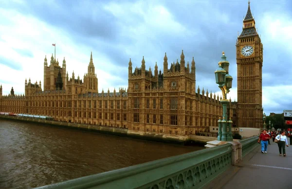 Domy Parlamentu Big Ben — Stock fotografie