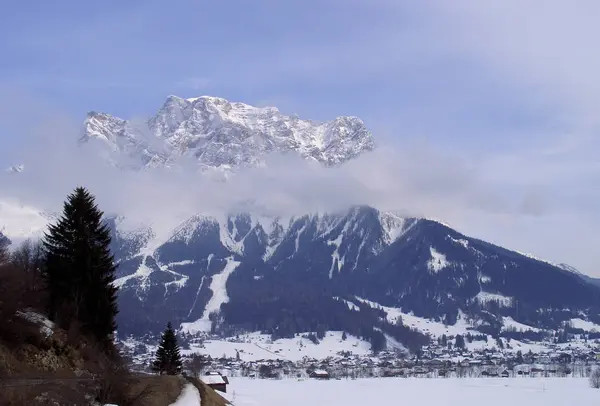 Bela Vista Sobre Alpes Montanhas Fundo — Fotografia de Stock