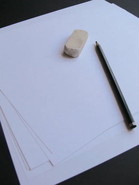 Foglio Carta Bianco Con Penna Matita — Foto Stock