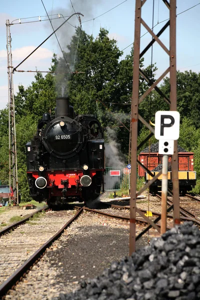 Locomotiva Vapore All Aperto Durante Giorno — Foto Stock