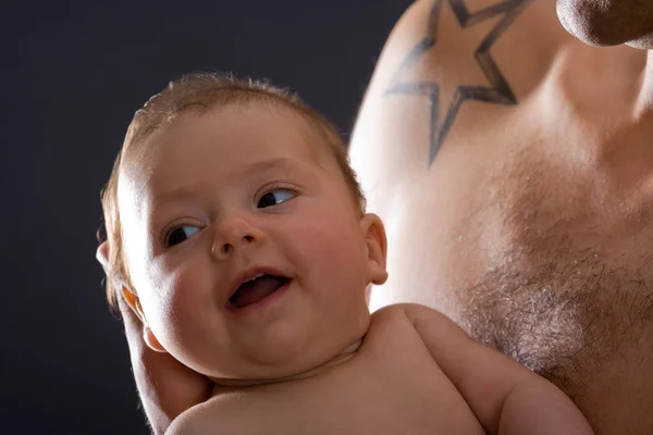 Retrato Uma Família Feliz Conceito Parentesco — Fotografia de Stock