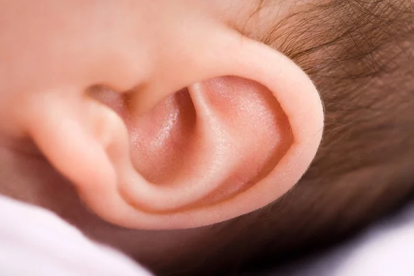 Oído Bebé —  Fotos de Stock