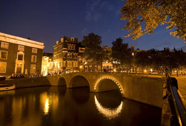 Kanaalbrug Amsterdam — Stockfoto