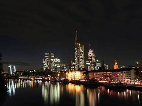 Vista Panoramica Sulla Maestosa Città Urbana — Foto Stock