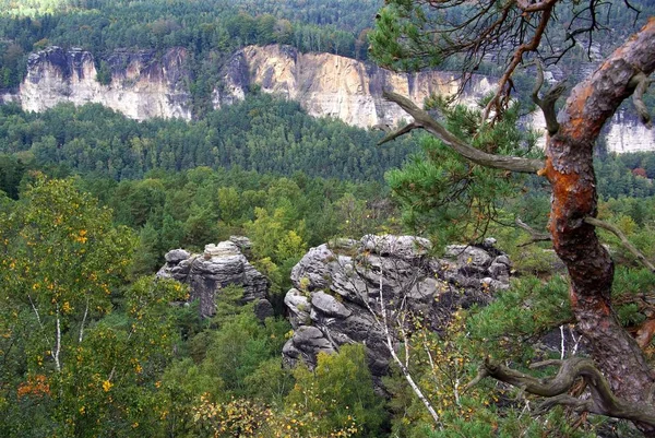 Doğa Fotoğrafçılığı Kayalık Arazi — Stok fotoğraf