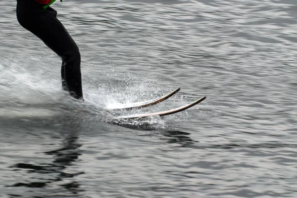 Hombre Acción Saltando Sobre Agua — Foto de Stock
