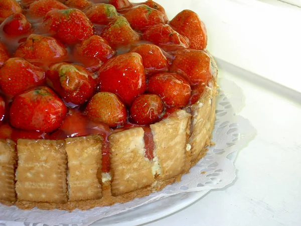 Delicious Fresh Baked Cake — Stock Photo, Image