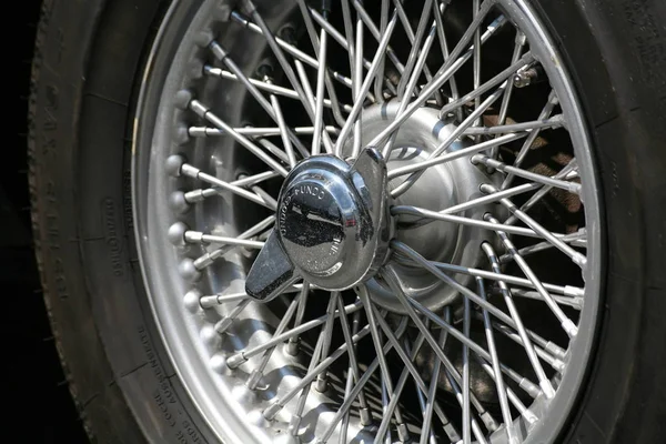 Close Motorcycle Wheel — Stock Photo, Image