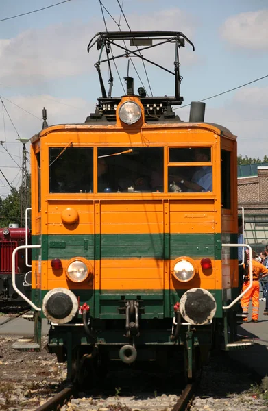 Die Alte Lokomotive Ist Ein Bahnhof — Stockfoto