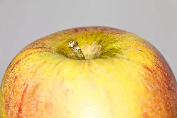 Frischer Reifer Apfel Auf Weißem Hintergrund — Stockfoto