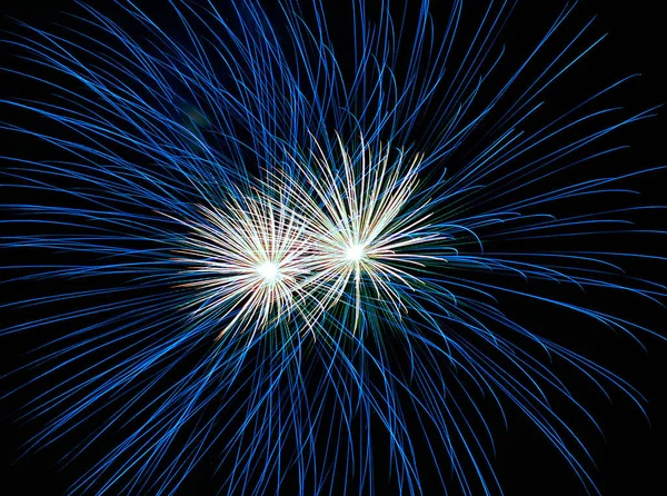 Взрыв Фейерверков Сверкающие Искры — стоковое фото
