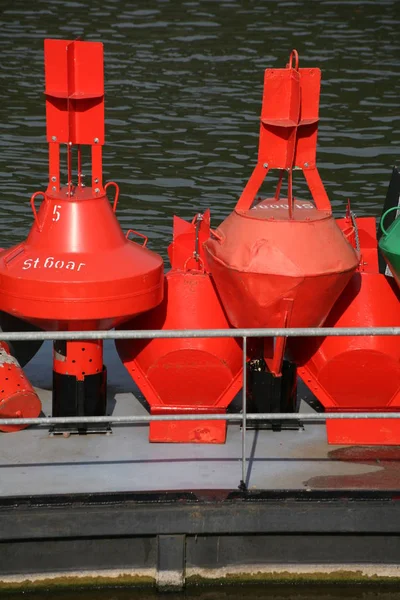 Červený Požární Hydrant Řece — Stock fotografie