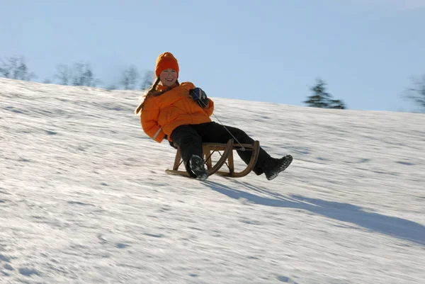 Man Rijden Slee Winter — Stockfoto