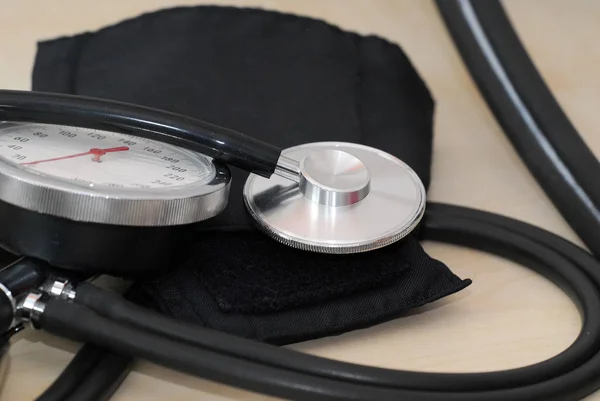 Medizinisches Gerät Zur Messung Des Blutdrucks Blutdruckmessgerät — Stockfoto