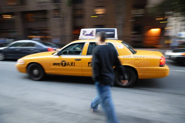 Taxi Ciudad Por Noche — Foto de Stock