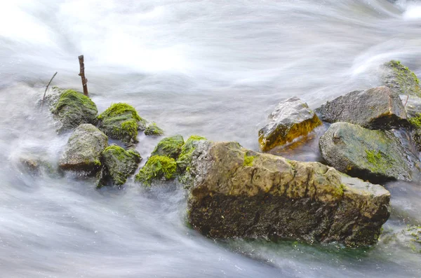 Solida Come Una Roccia — Foto Stock