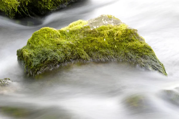 Solida Come Una Roccia — Foto Stock