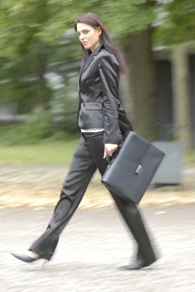 Young Woman Briefcase — Stock Photo, Image