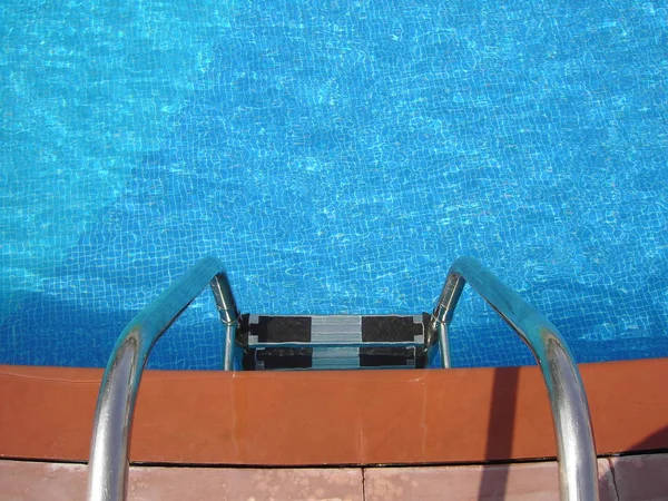 Zwembad Met Blauw Water — Stockfoto