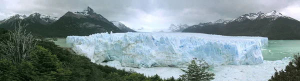 高山上的冰川 — 图库照片