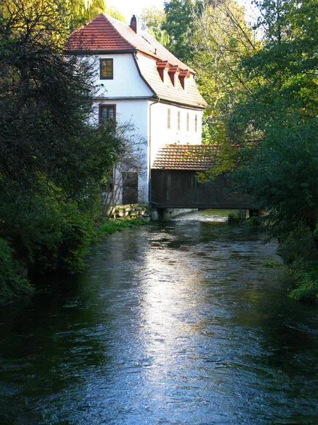 Erfurt Σπίτι Στον Ποταμό Gera — Φωτογραφία Αρχείου