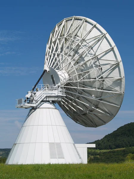 Antenna Műholdas Távközlés — Stock Fotó