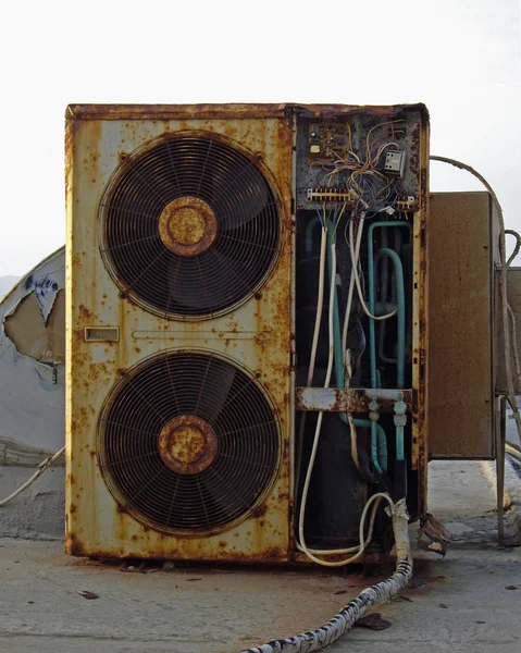 Cette Installation Électrique Aventureuse Que Nous Avons Découverte Sur Mykonos — Photo
