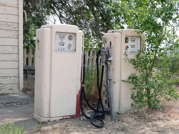 Pumpen Für Euro Pro Liter Erhältlich — Stockfoto