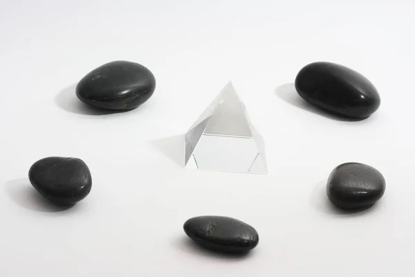Abstract Stone Circle Pyramid — Stock Photo, Image