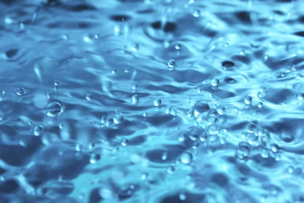 Waterdruppels Het Oppervlak Van Blauwe Lucht — Stockfoto