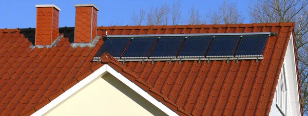 Güneş Enerjisi Ekolojik Güneş Pilleri Yeşil Elektrik — Stok fotoğraf