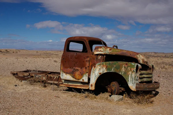 Naufragio Auto Nel Deserto — Foto Stock