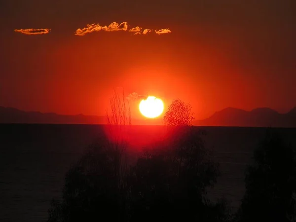 Schöner Blick Auf Den Sonnenuntergang — Stockfoto