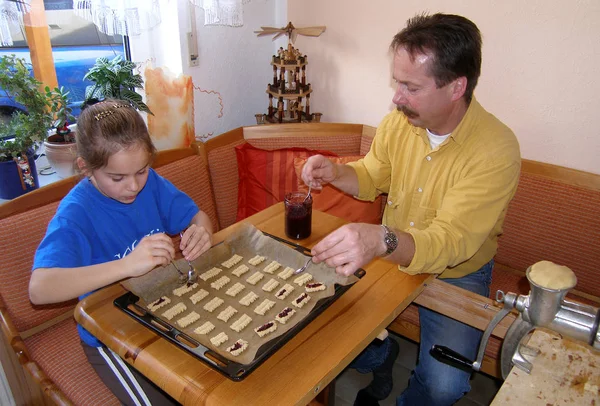 Baking Sweet Christmas Cookies — Stock Photo, Image