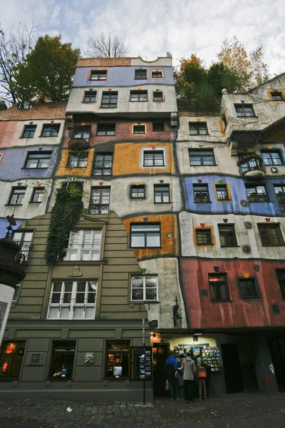 Hundertwasser Ház Bécsben — Stock Fotó