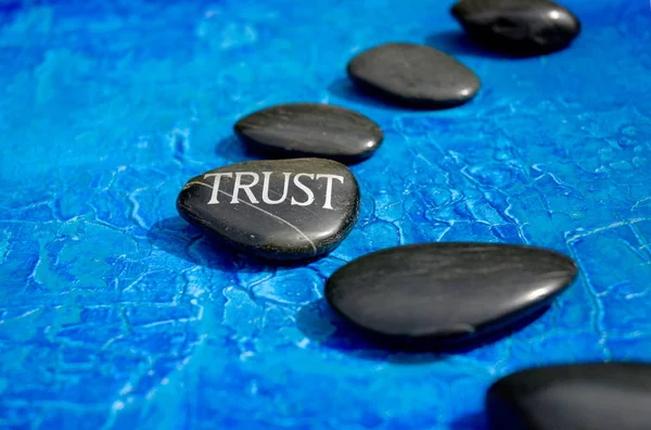 Piedras Termales Gotas Agua Piscina — Foto de Stock