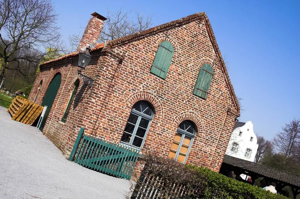 Vecchia Casa Nel Villaggio — Foto Stock