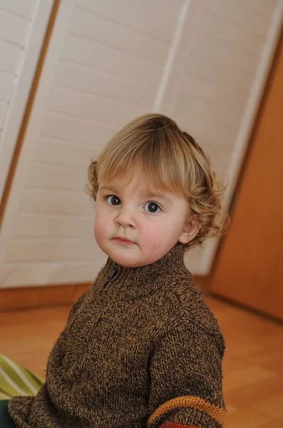 Porträt Eines Süßen Kindes Konzept Einer Glücklichen Kindheit — Stockfoto